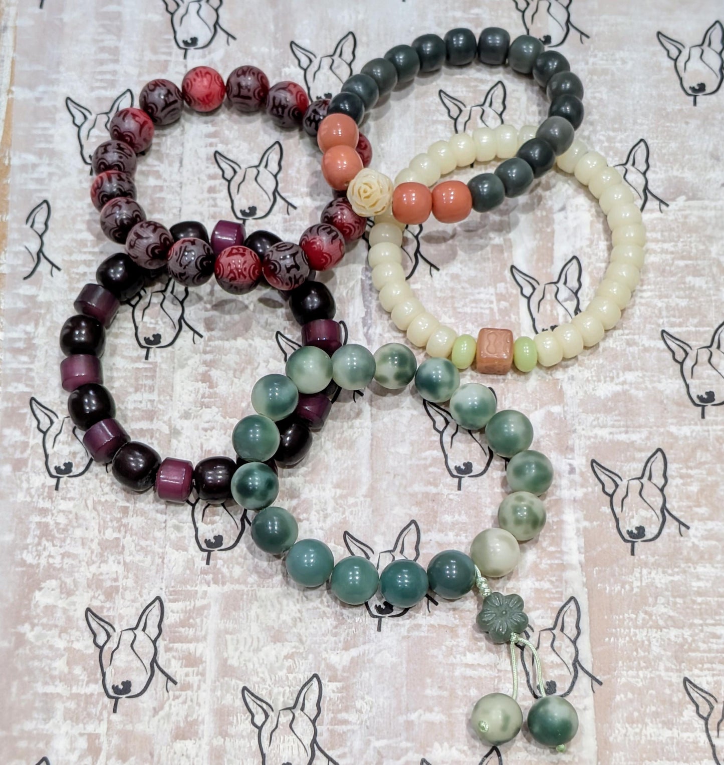 Handmade Bodhi Bead Bracelet — Green & Peach Barrel Beads with White Rose