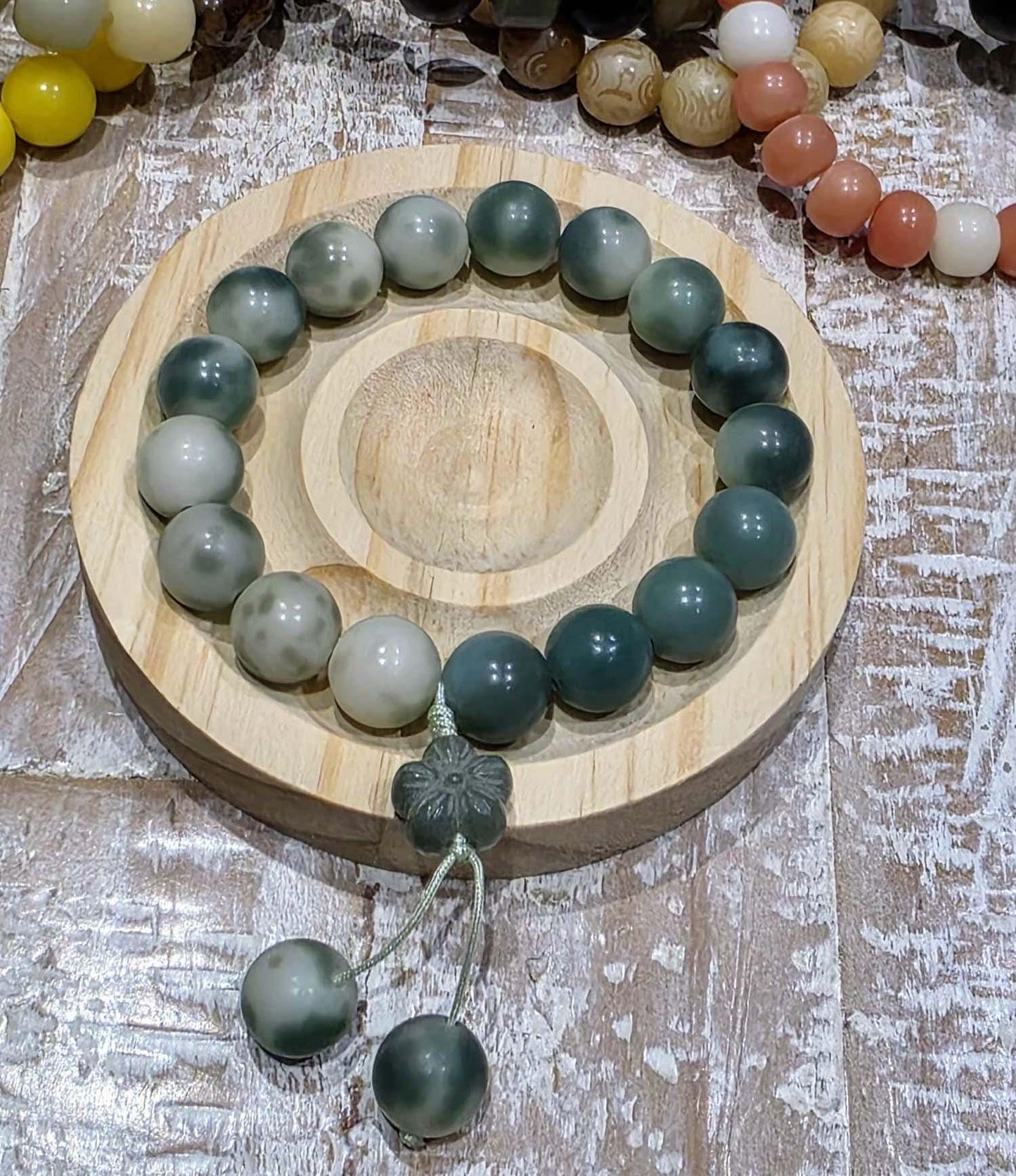 Handmade Bodhi Bead Bracelet — Green & White with Green Flower Pendant